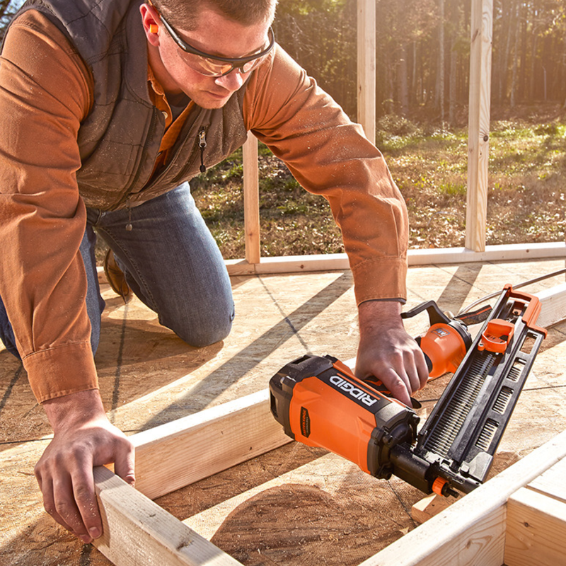 Clavadora Neumática RIDGID | 2" - 3 - 1/2" - Tienda Henca